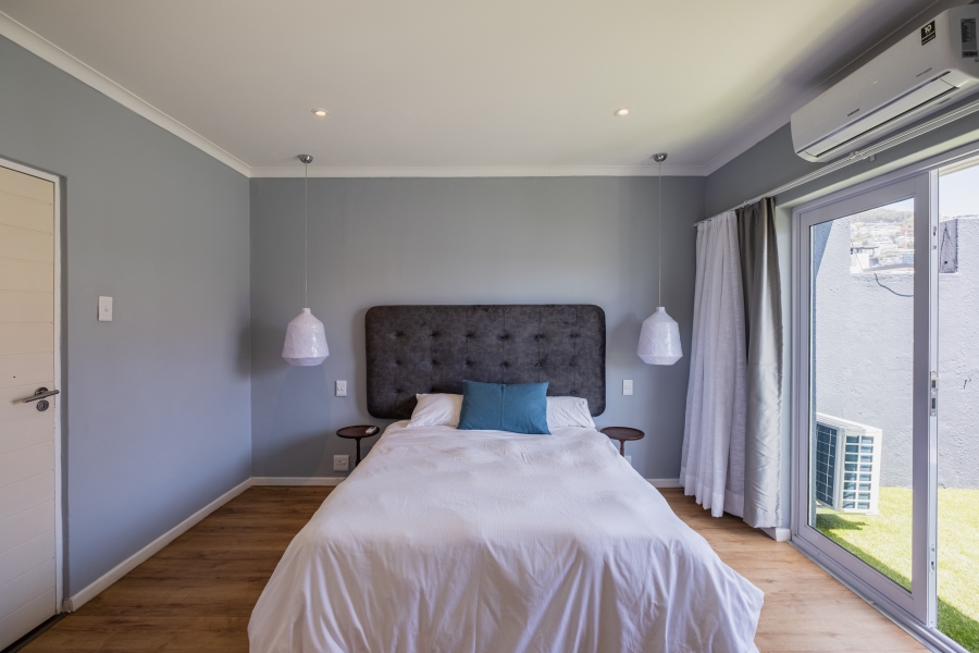 To Let 3 Bedroom Property for Rent in Sea Point Western Cape